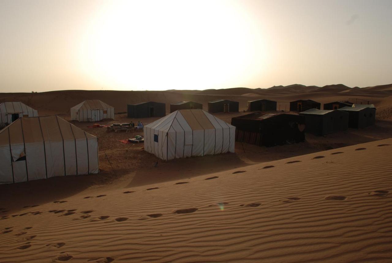 מחמיד Kasbah Les Alizes Du Desert מראה חיצוני תמונה